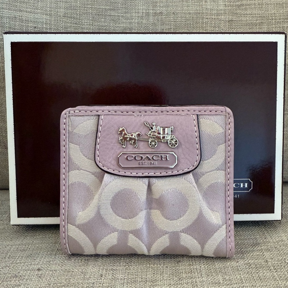 NWT Coach Lavender Wallet